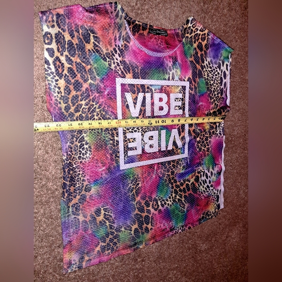 M-L Multicolor Mesh Tunic Top. - Picture 3 of 5